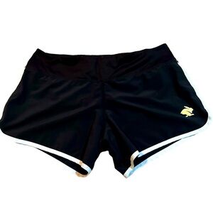 Run in rabbit Hopper shorts. Size S. 4” inseam.